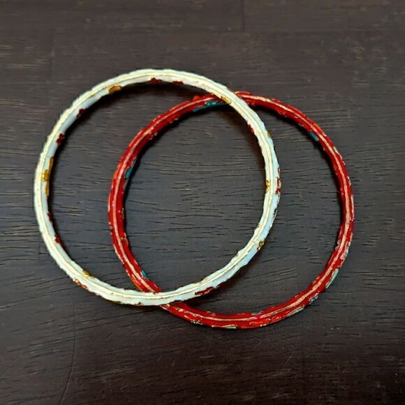 3/$30 Stunning 2.75" Vintage Cloisonne Red and White Floral Bangle Bracelet Set - Picture 9 of 11